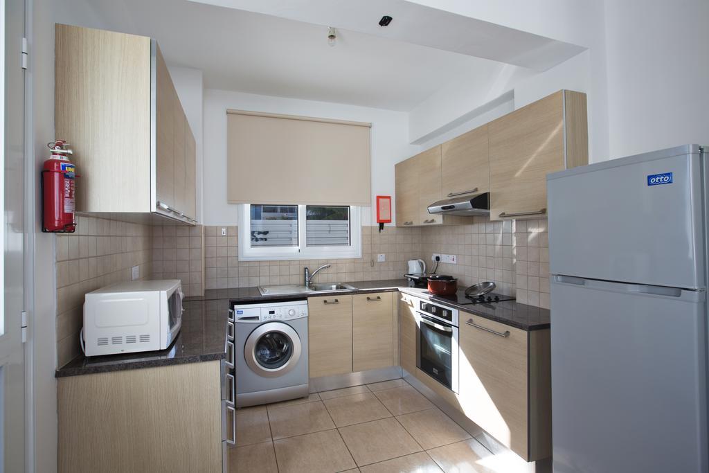Avra Villas Paralimni Bilik gambar
